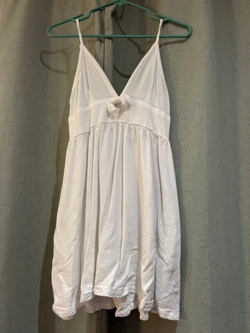 Xhilaration White V-Neck Spaghetti Strap Mini Dress - Picture 1 of 4
